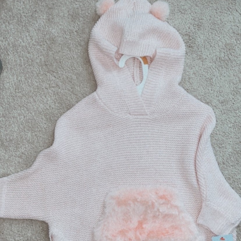 Sweater hoodie